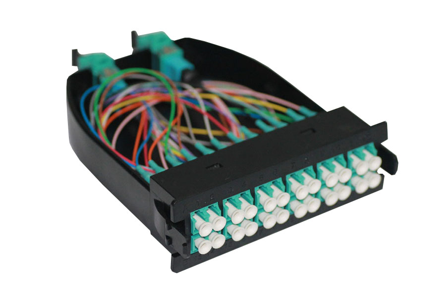 12/24F MTP to LC OM4 Fiber Optic Cassette Module